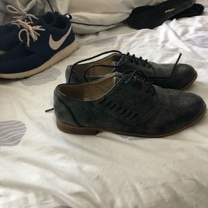 Yoki Oxfords